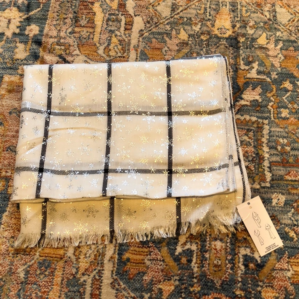 Lands end scarf